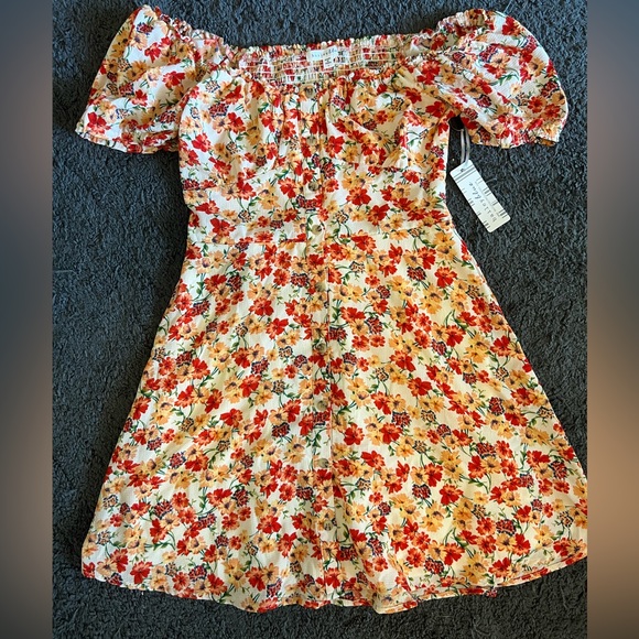 bailey blue Dresses & Skirts - Floral smocked dress